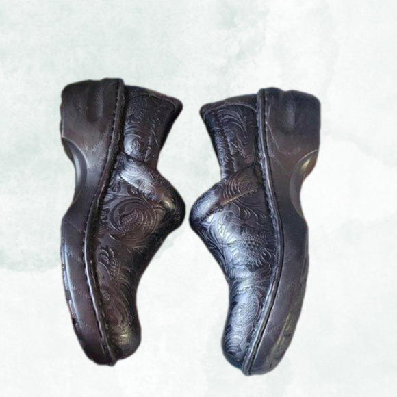 B.O.C Women's Black Tooled Peggy Slip-On Clog Size 8 - Picture 8 of 14